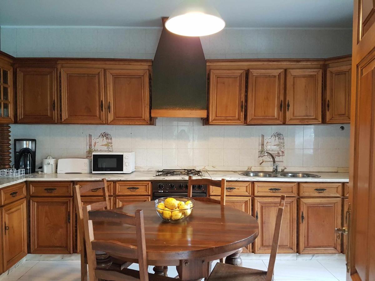 Vivienda Tradicional Con Jardin Y Patio Interior Villa บียานูเอบา เด อาโรซา ภายนอก รูปภาพ